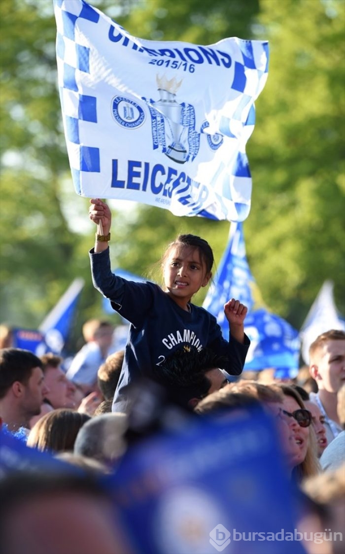 Leicester City şampiyonluğunu kutladı