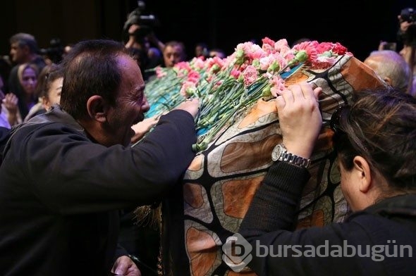 Bülent Ersoy: Dünya gelse gitmem!