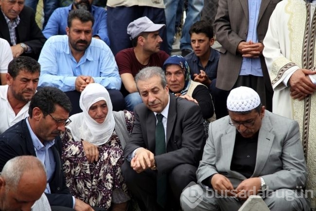 Mehdi Eker gözyaşlarını tutamadı