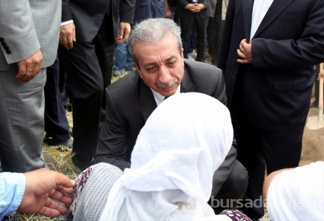 Mehdi Eker gözyaşlarını tutamadı