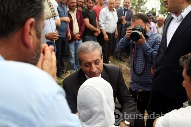 Mehdi Eker gözyaşlarını tutamadı