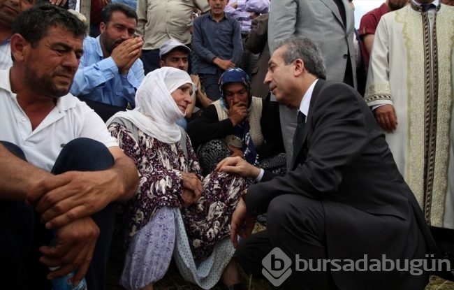 Mehdi Eker gözyaşlarını tutamadı