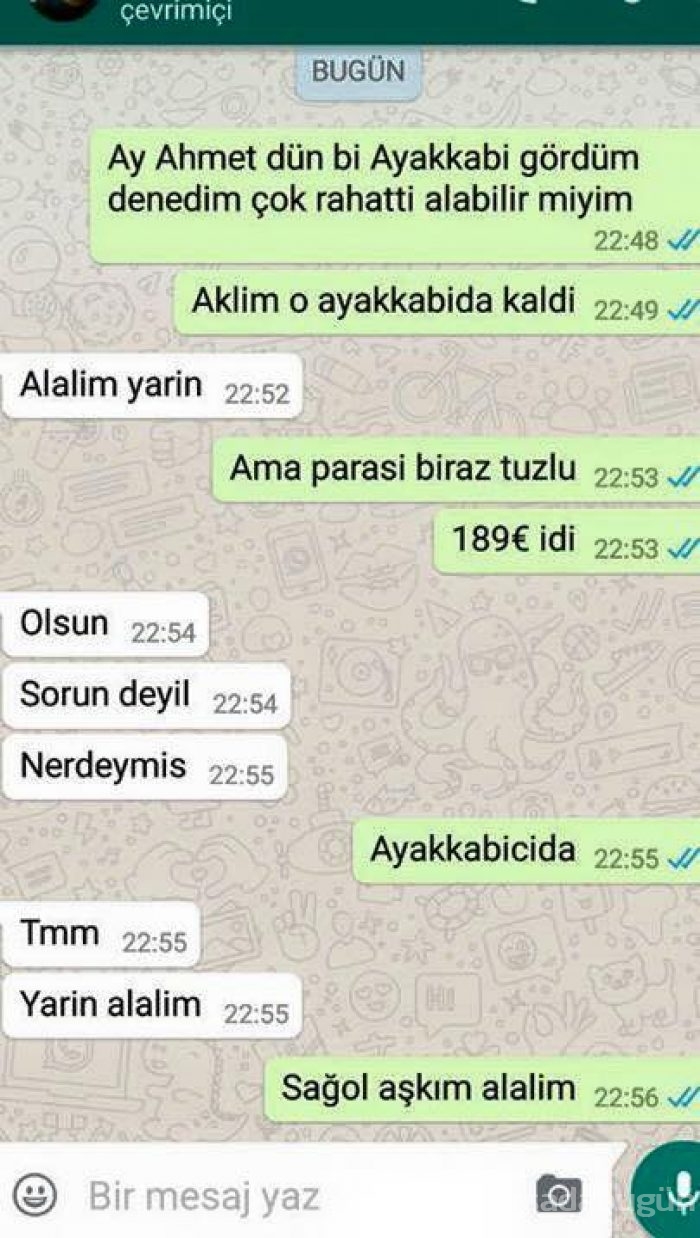 Kadınların ayakkabı aşkı
