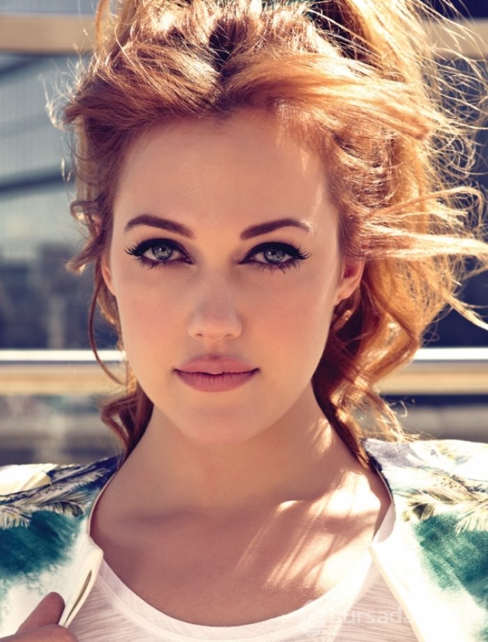 Meryem Uzerli evlilik sinyalini verdi