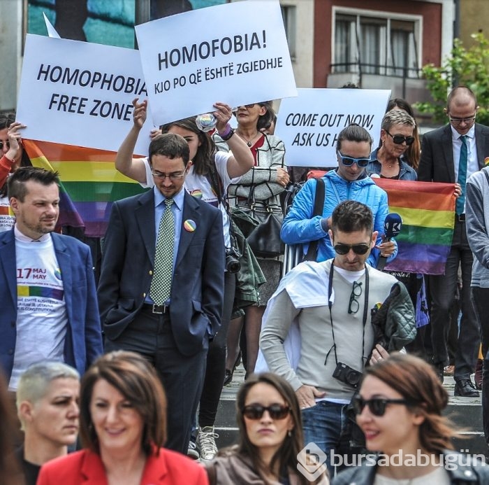 Cumhurbaşkanı LGBTİ yürüyüşüne katıldı