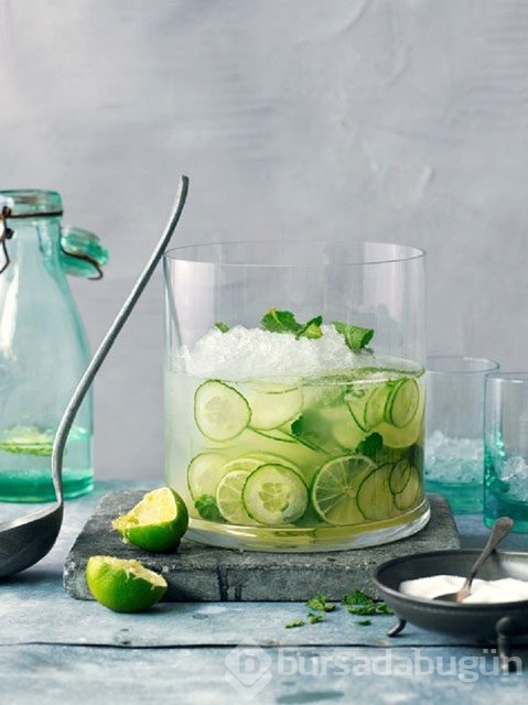 Ev yapımı 11 detoks içeceği
