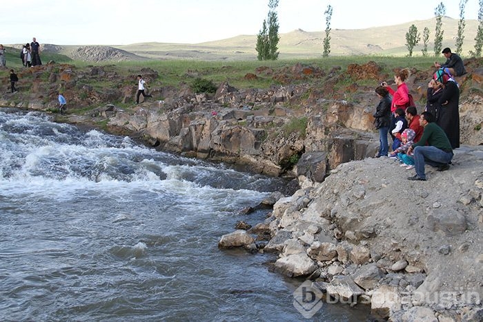 İnci kefalinin kutsal yolculuğu ilgi görüyor