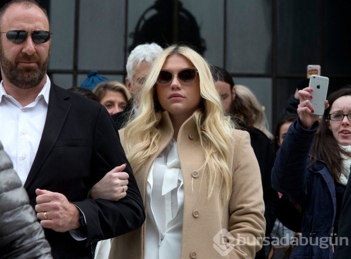 Kesha'ya bir darbe daha