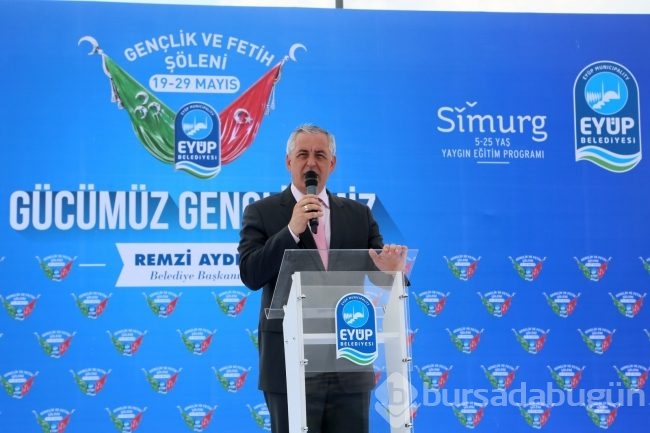 Gençlik ve Fetih Şöleni büyük yürüyüşle başladı