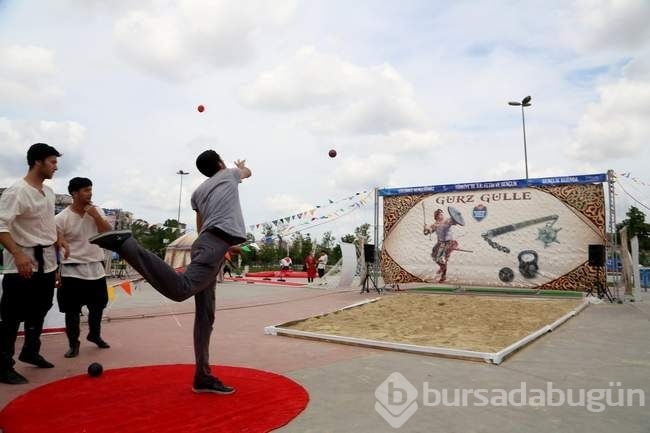 Gençlik ve Fetih Şöleni büyük yürüyüşle başladı