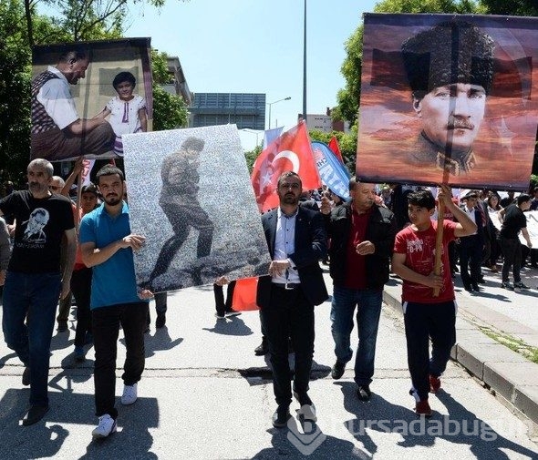CHP Anıtkabir'e yürüdü