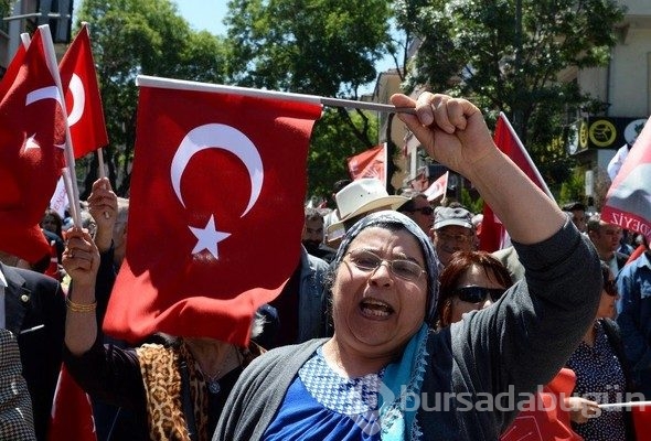 CHP Anıtkabir'e yürüdü