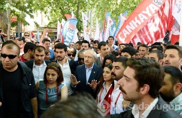 CHP Anıtkabir'e yürüdü