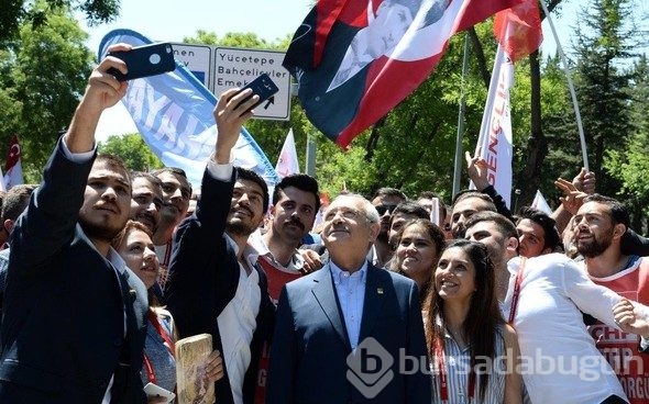 CHP Anıtkabir'e yürüdü