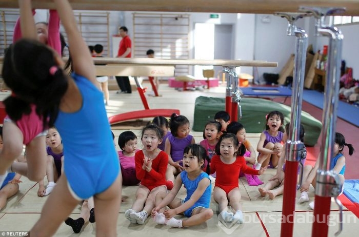 Çin'in "şampiyon sporcu fabrikaları"ndan düşündüren görüntüler