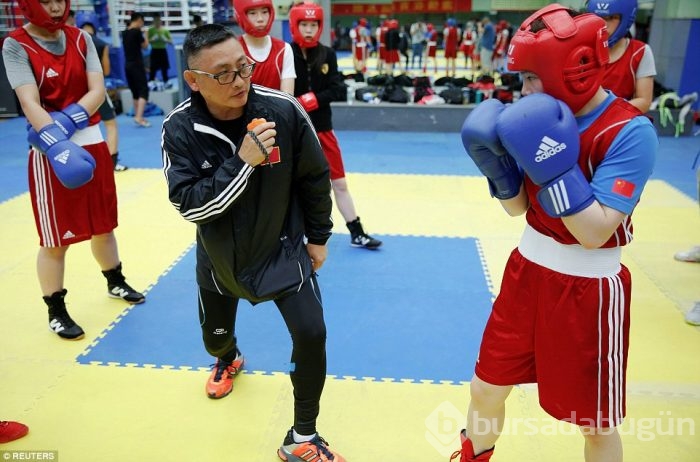 Çin'in "şampiyon sporcu fabrikaları"ndan düşündüren görüntüler