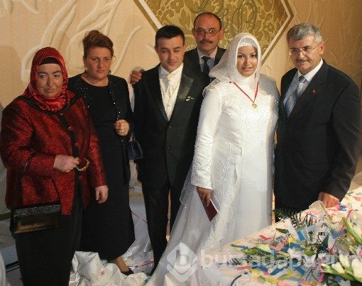 AK Parti'nin Genel Başkan adayı Binali Yıldırım kimdir?