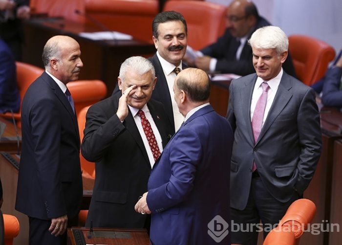AK Parti'nin Genel Başkan adayı Binali Yıldırım kimdir?