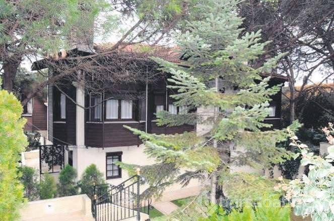 Türkan Şoray'ın villası 31 milyona satıldı