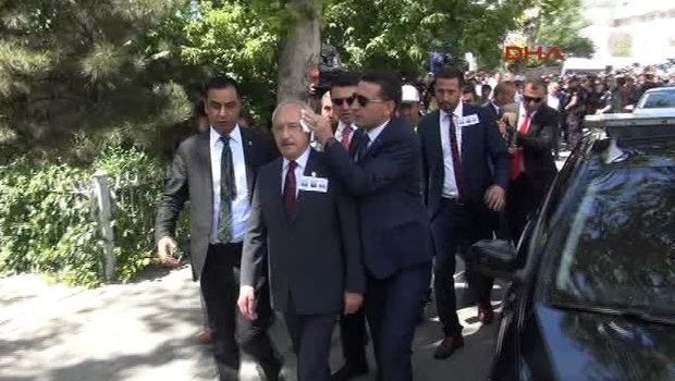 Kılıçdaroğlu'na yumurtalı saldırı