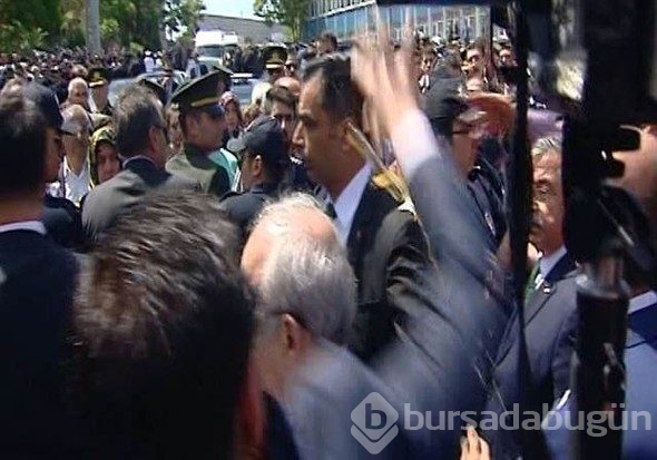 Kılıçdaroğlu'na yumurtalı saldırı