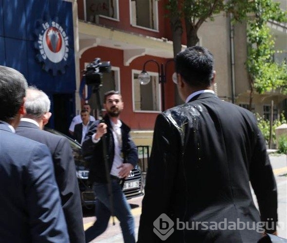 Kılıçdaroğlu'na yumurtalı saldırı