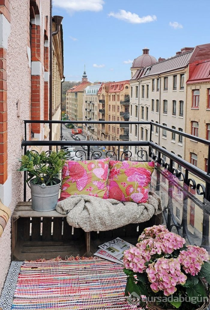 Balkon sefası yapmayı sevenleri epey kıskandıracak 32 muhteşem balkon