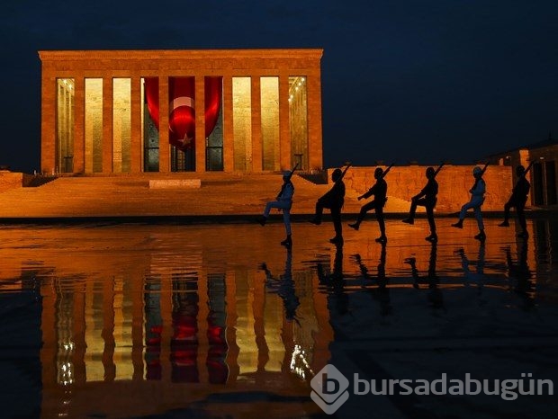 Anıtkabir'de gece