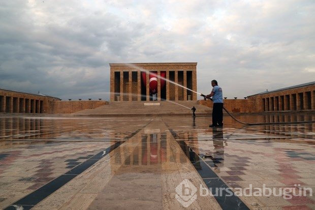 Anıtkabir'de gece