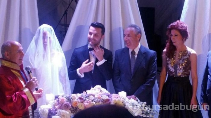 Sinan Özen, Burcu Kartal ile evlendi