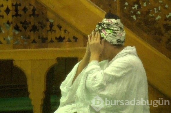 Bülent Ersoy Oya Aydoğan için camide dua etti