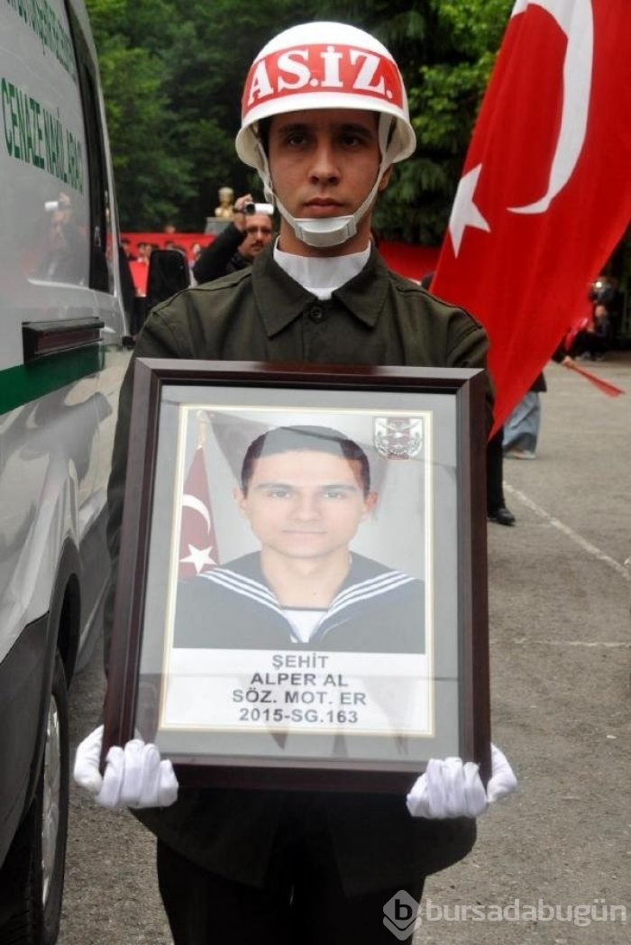 Ailenin 7'inci şehidi son yolcuğuna uğurlandı