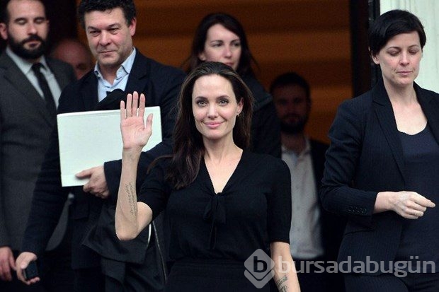 Angelina Jolie üniversitede ders verecek
