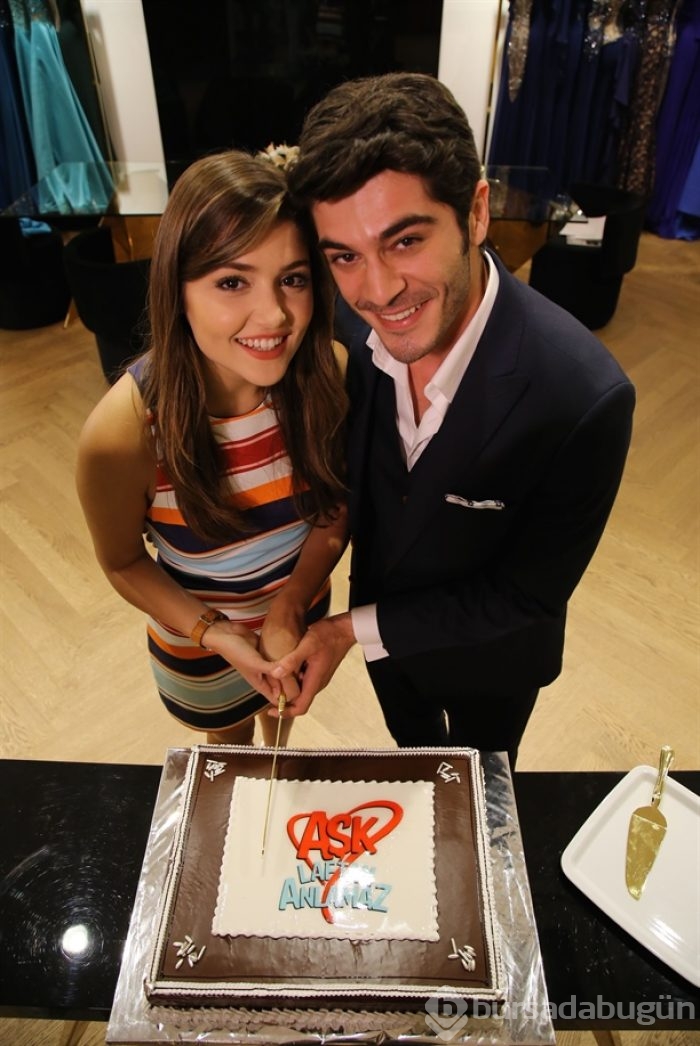 Hande Erçel ve Burak Deniz'in "Hayat'la Murat" halleri!