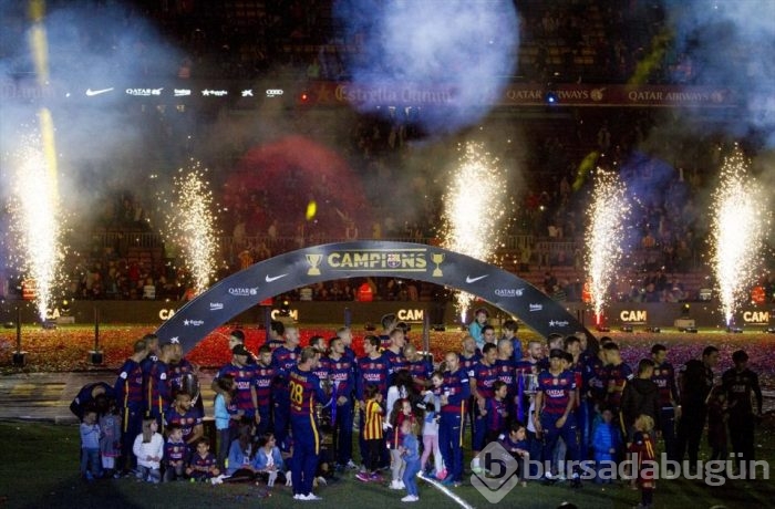 Barcelona, zaferlerini kutladı