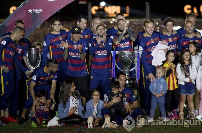 Barcelona, zaferlerini kutladı