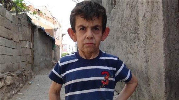 Yaşını duyan şok oluyor