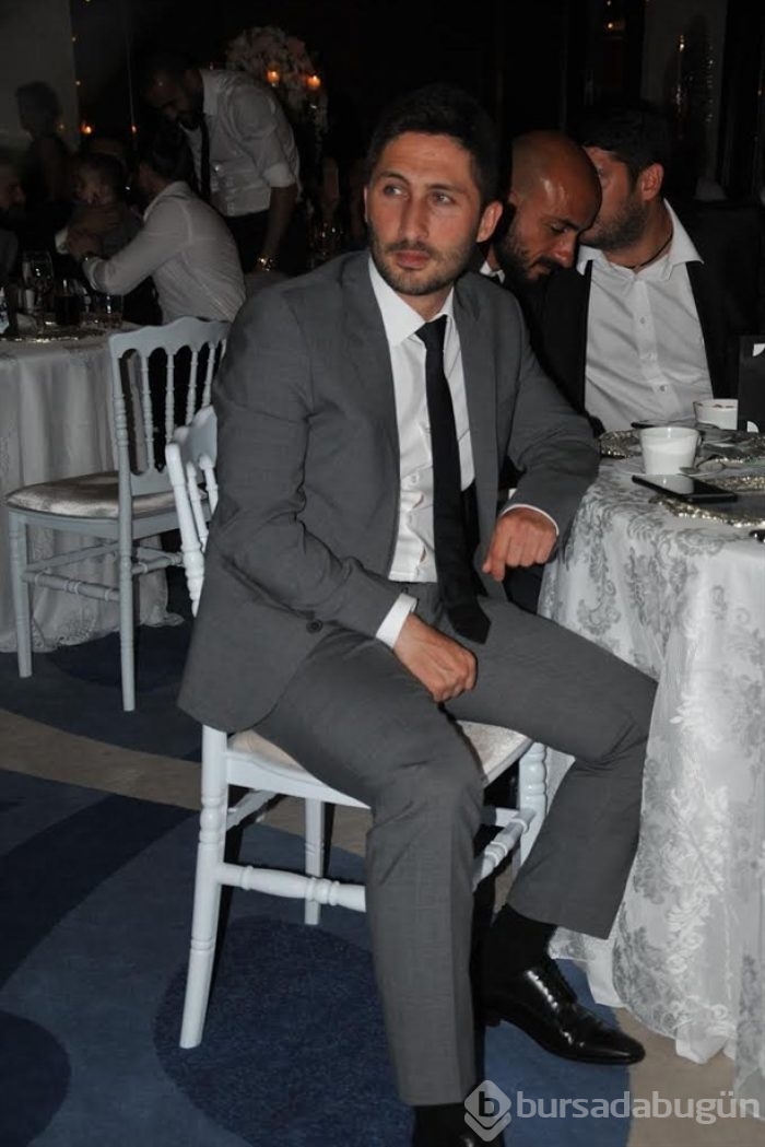 Mustafa Sarp ve Şehnaz Özkaya evlendi!