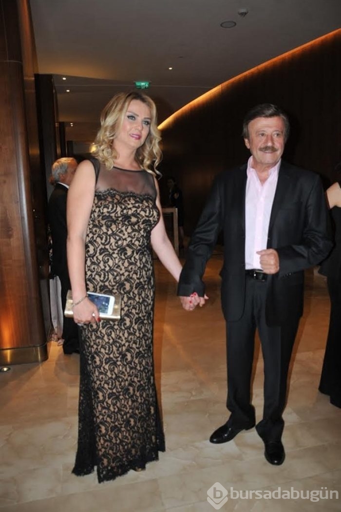 Mustafa Sarp ve Şehnaz Özkaya evlendi!