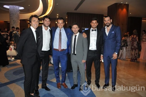 Mustafa Sarp ve Şehnaz Özkaya evlendi!