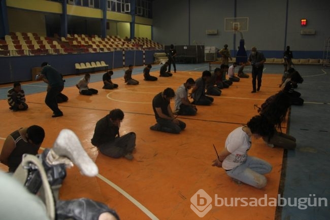 Pişmanlık mektupları yazan PKK'lı kız ailesiyle buluştu