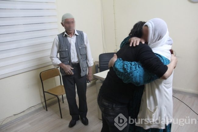 Pişmanlık mektupları yazan PKK'lı kız ailesiyle buluştu