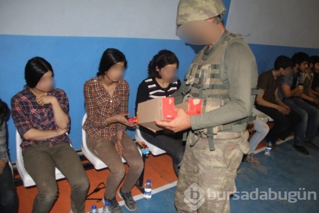 25 kişilik terörist grubu böyle teslim olmuş!