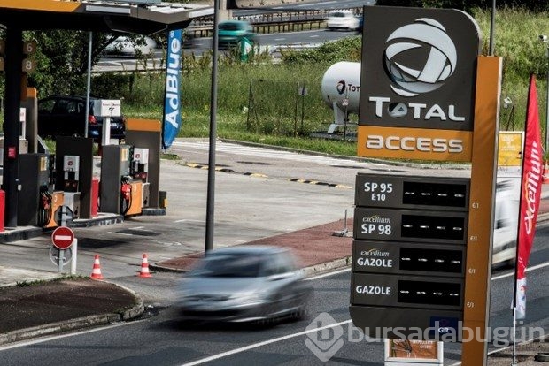 Fransa'da yeni çalışma yasasına öfke büyüyor
