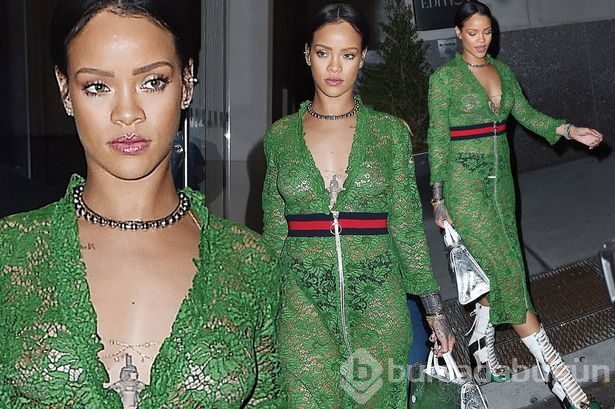 Demet Akalın, Rihanna ile pişti oldu