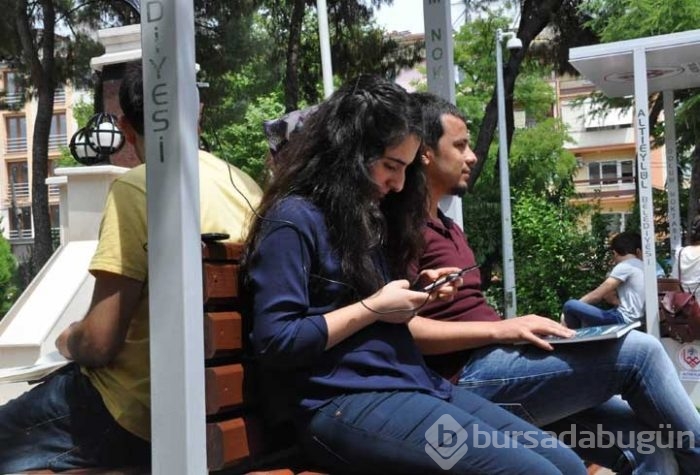 Akıllı telefonlarda şarj derdini bitiren bank!