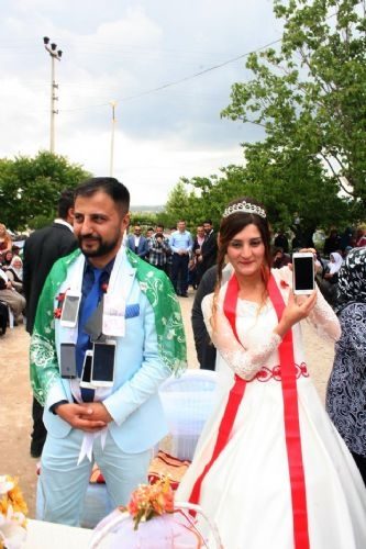 Damada para yerine telefon taktılar