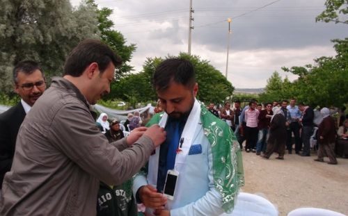 Damada para yerine telefon taktılar