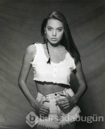Angelina Jolie 15 yaşında