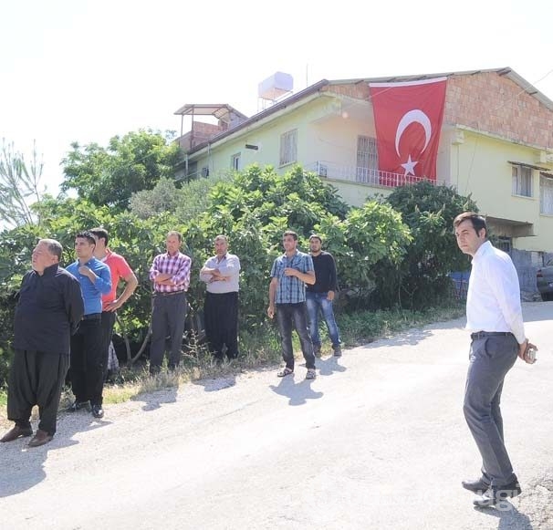 Şehit babasının yıkıldığı o an!
